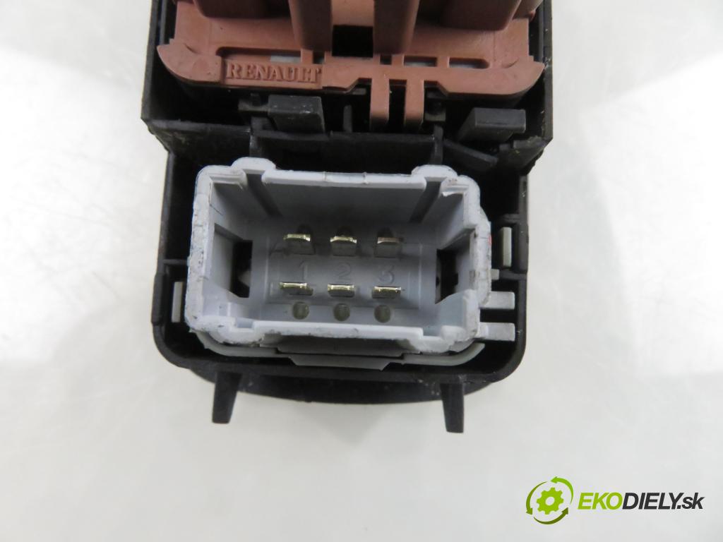 RENAULT GRAND SCENIC II (JM0/1_) MINIVAN 2007 110,00 2.0 dCi (JM1K) - M9R 721 1995,00 Panel ovládaní oken 8200160603