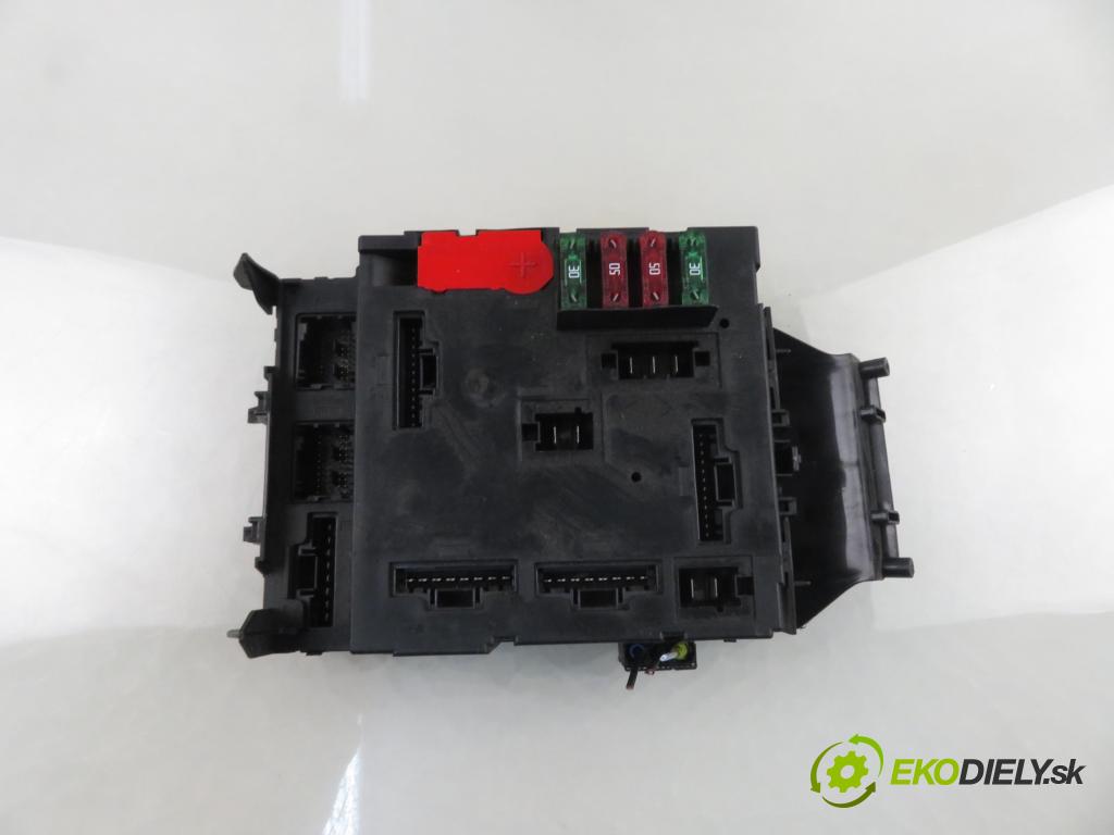 SMART FORTWO Coupe (450) HB 2004 45,00 0.7 (450.352, 450.332) - M 160.920 698,00 MODUL BSI 5WK45090