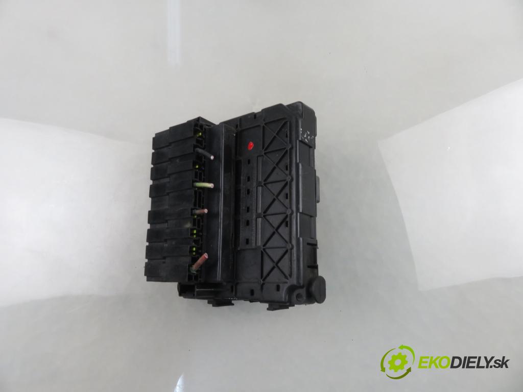 PEUGEOT PARTNER Skrzynia (5_, G_) FURGON 2004 51,00 1.9 D - WJY (DW8B) 1868,00 MODUL BSM 9643498980