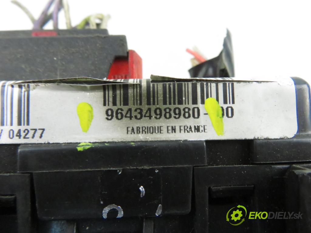 PEUGEOT PARTNER Skrzynia (5_, G_) FURGON 2004 51,00 1.9 D - WJY (DW8B) 1868,00 MODUL BSM 9643498980