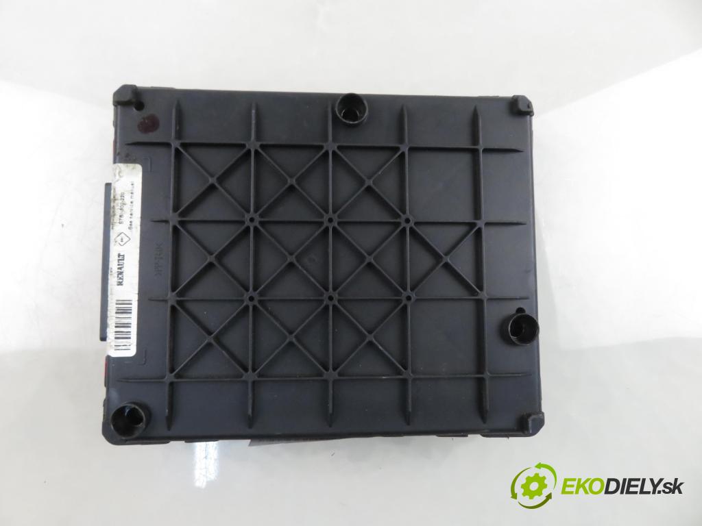 RENAULT SCENIC I (JA0/1_) MINIVAN 2000 75,00 1.9 dCi 102 - F9Q 732 1870,00 MODUL BSI 8200029342B ; S108502610H