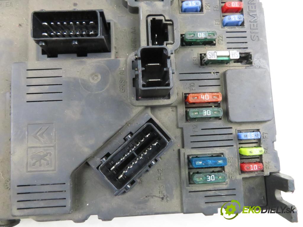 PEUGEOT PARTNER Combispace (5F) KOMBIVAN 2006 66,00 1.6 HDi 90 - 9HX 1560,00 MODUL BSI S118085320F ; 9657999680