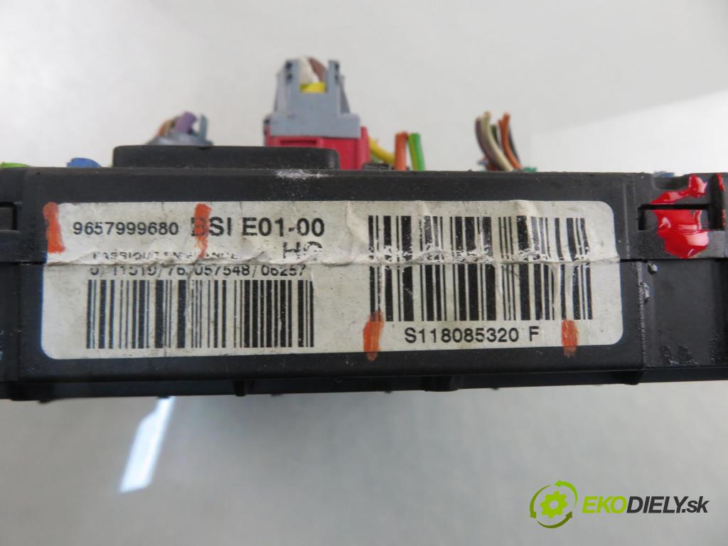 PEUGEOT PARTNER Combispace (5F) KOMBIVAN 2006 66,00 1.6 HDi 90 - 9HX 1560,00 MODUL BSI S118085320F ; 9657999680