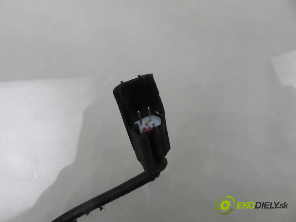 BMW 5 (E60) SEDAN 2004 130,00 525 d - M57 D25 177 (256D2) 2497,00 KOMPRESOR: klimatizácie 6917859 ; 4471806763 (Kompresor klimatizácie)