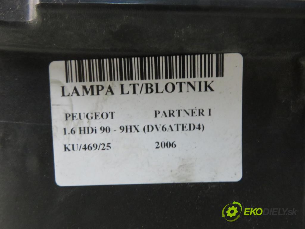 PEUGEOT PARTNER Combispace (5F) KOMBIVAN 2006 66,00 1.6 HDi 90 - 9HX 1560,00 světlo levé zadní 9657976880 ; 9657977080