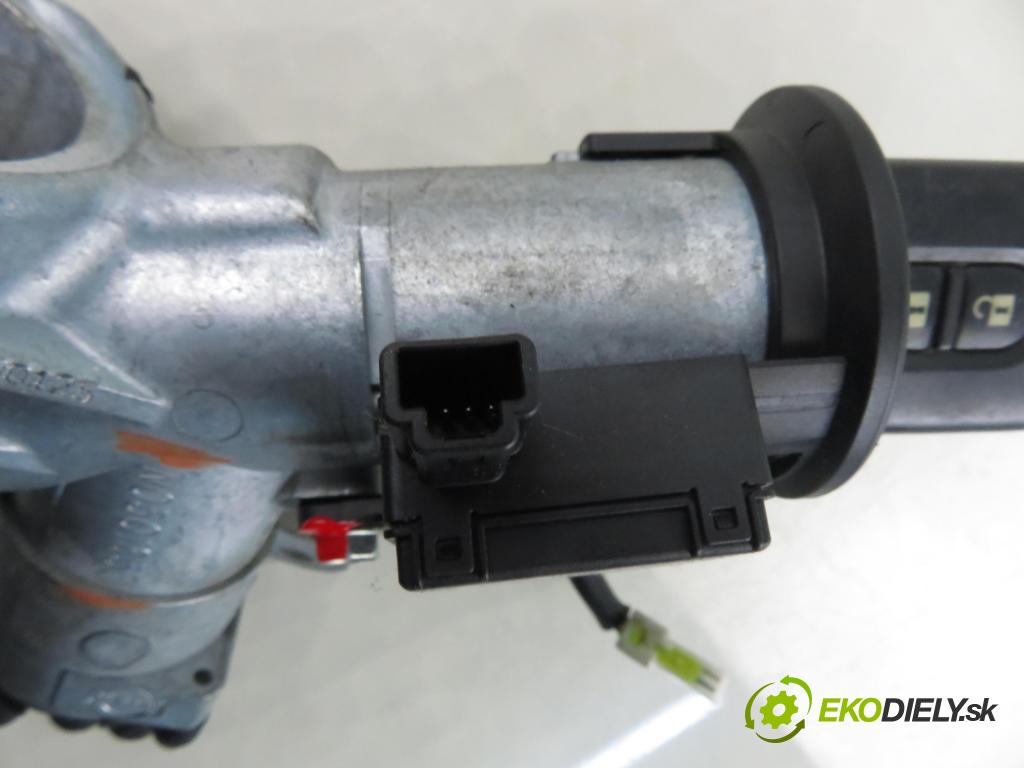 NISSAN MICRA III (K12) HB 2005 59,00 1.2 16V 80 - CG12DE 1240,00 spinačka N0501653 (Spínacia skrinka)