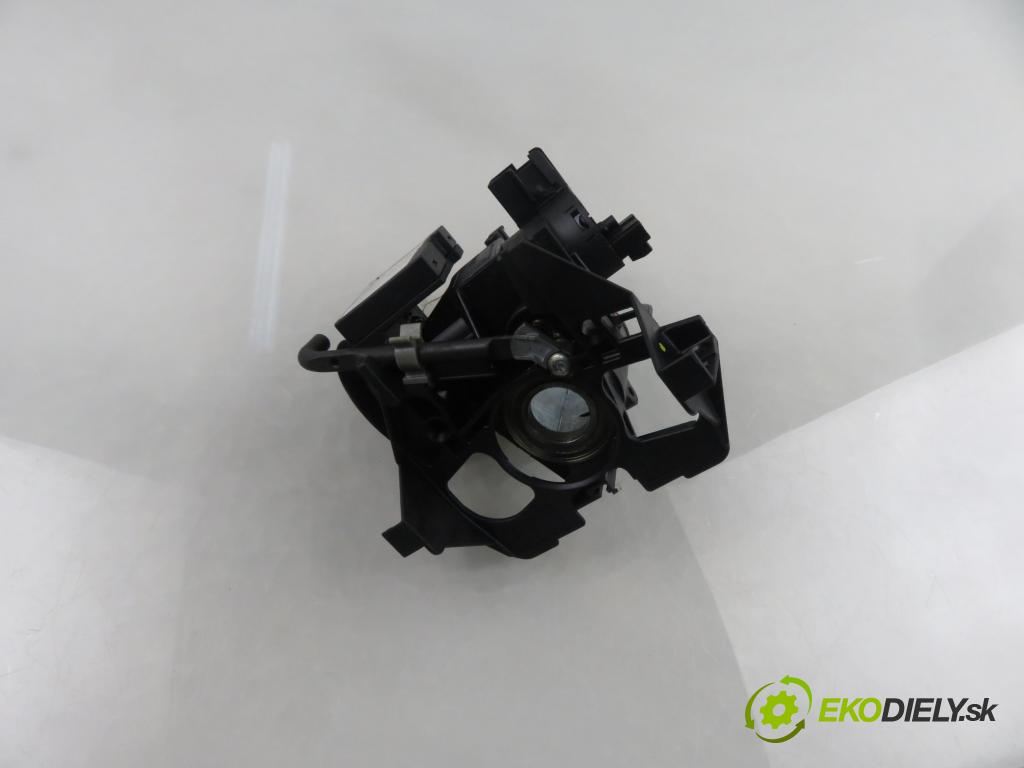 OPEL CORSA C (X01) HB 2001 55,00 1.2 16V 75 - Z 12 XE 1199,00 spinačka 24445098 (Spínacia skrinka)