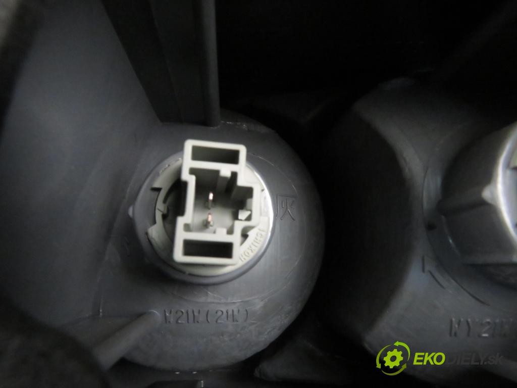 HONDA JAZZ II (GD_, GE3, GE2) HB 2004 61,00 1.3 (GD1) - L13A1 1339,00 světlo levé zadní