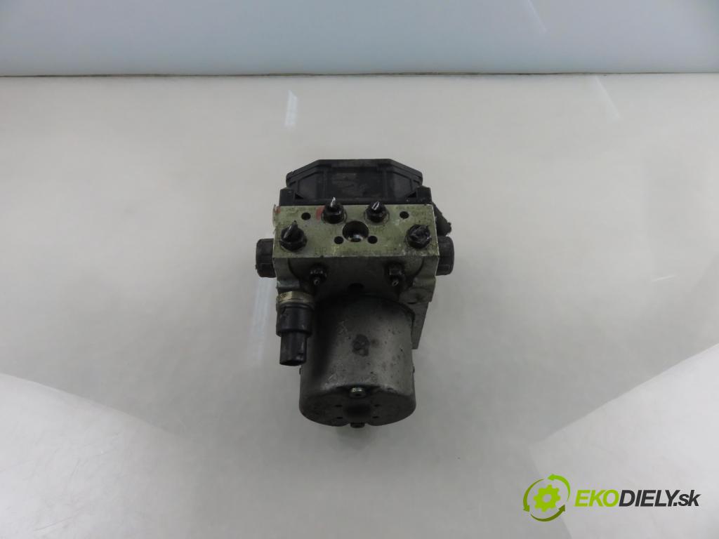 VW PASSAT B5.5 Variant (3B6) KOMBI 2002 74,00 1.9 TDI PD 101 - AVB 1896,00 Pumpa ABS 0265950055 ; 0265225124 (Pumpa ABS)