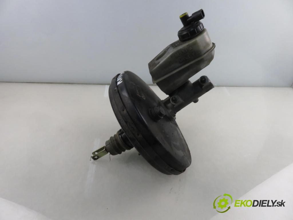 RENAULT SCENIC I (JA0/1_) MINIVAN 2000 75,00 1.9 dCi 102 - F9Q 732 1870,00 posilovač 8200069904A ; 03786420014 (Servočerpadlo)