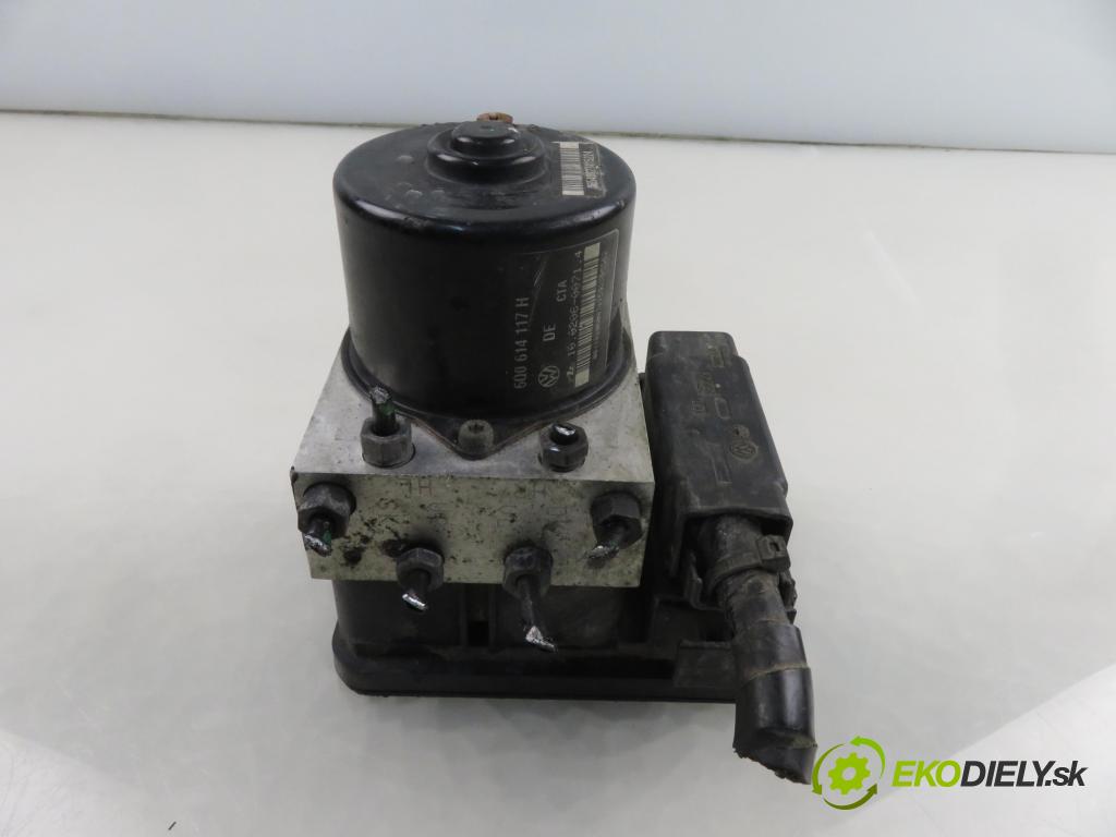 VW POLO (9N_) HB 2005 63,00 1.4 FSI - AXU 1390,00 Pumpa ABS 6Q0907379L ; 10096003323 (Pumpa ABS)