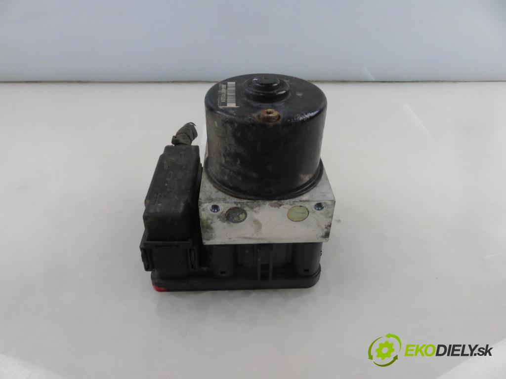 VW POLO (9N_) HB 2005 63,00 1.4 FSI - AXU 1390,00 Pumpa ABS 6Q0907379L ; 10096003323 (Pumpa ABS)