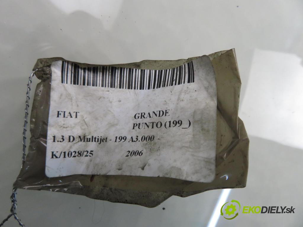 FIAT GRANDE PUNTO (199_) HB 2006 66,00 1.3 D Multijet 90 - 199 A3.000 1248,00 pumpa paliva 51802207 ; A2C53185172