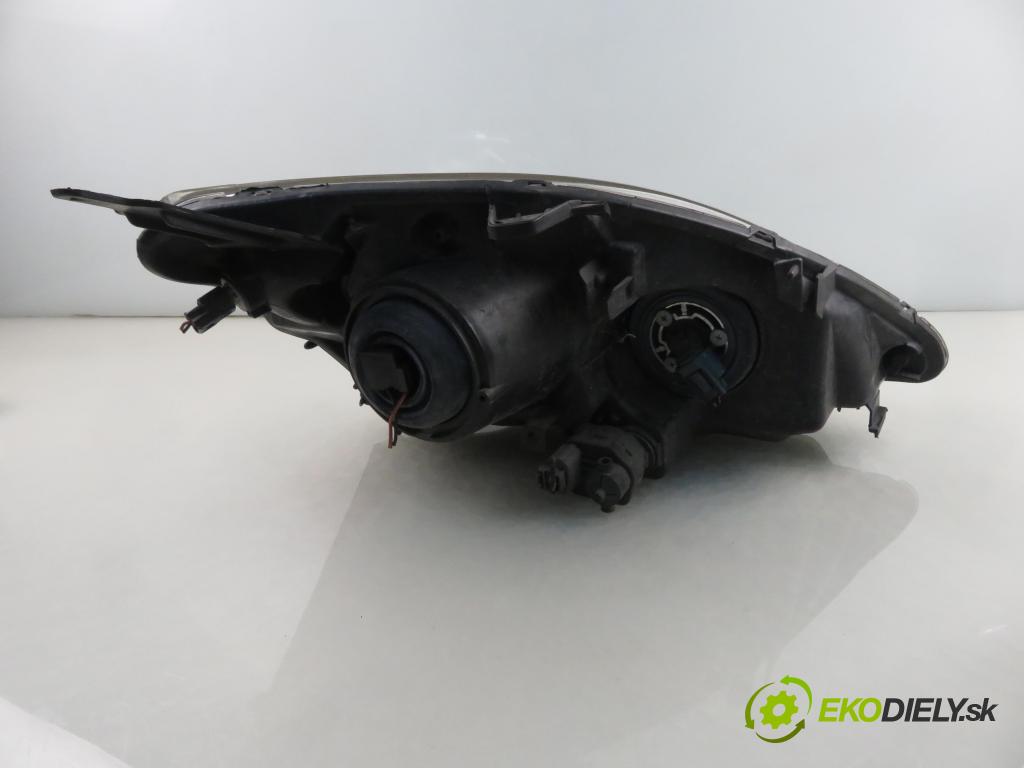 HONDA CIVIC VII Hatchback (EU, EP, EV) HB 2006 74,00 1.7 CTDi 101 - 4EE-2 (Isuzu) 1686,00 světlo LP