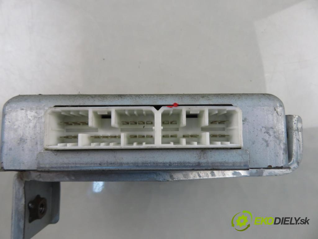 SUZUKI JIMNY (FJ) SUV 1999 59,00 1.3 16V 4WD (SN413) - G13BB 1298,00 řídící jednotka převodovky 3888081A1 ; 864104291
