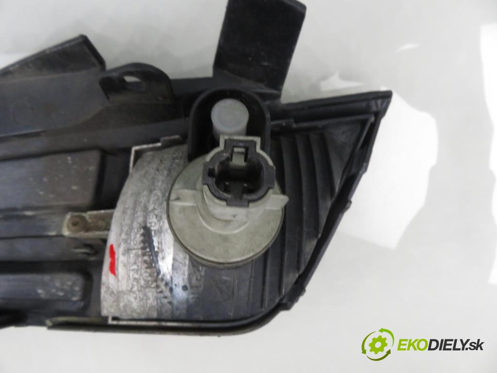 NISSAN MICRA III (K12) HB 2004 48,00 1.2 - CR12DE 1240,00 mřížka / maska