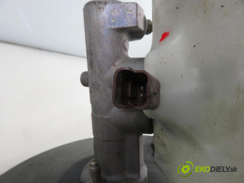 CITROEN C8 (EA_, EB_) MINIVAN 2002 79,00 2.0 HDi - RHM (DW10ATED4) 1997,00 posilovač 0204024267 ; 1488753080 (Servočerpadlo)