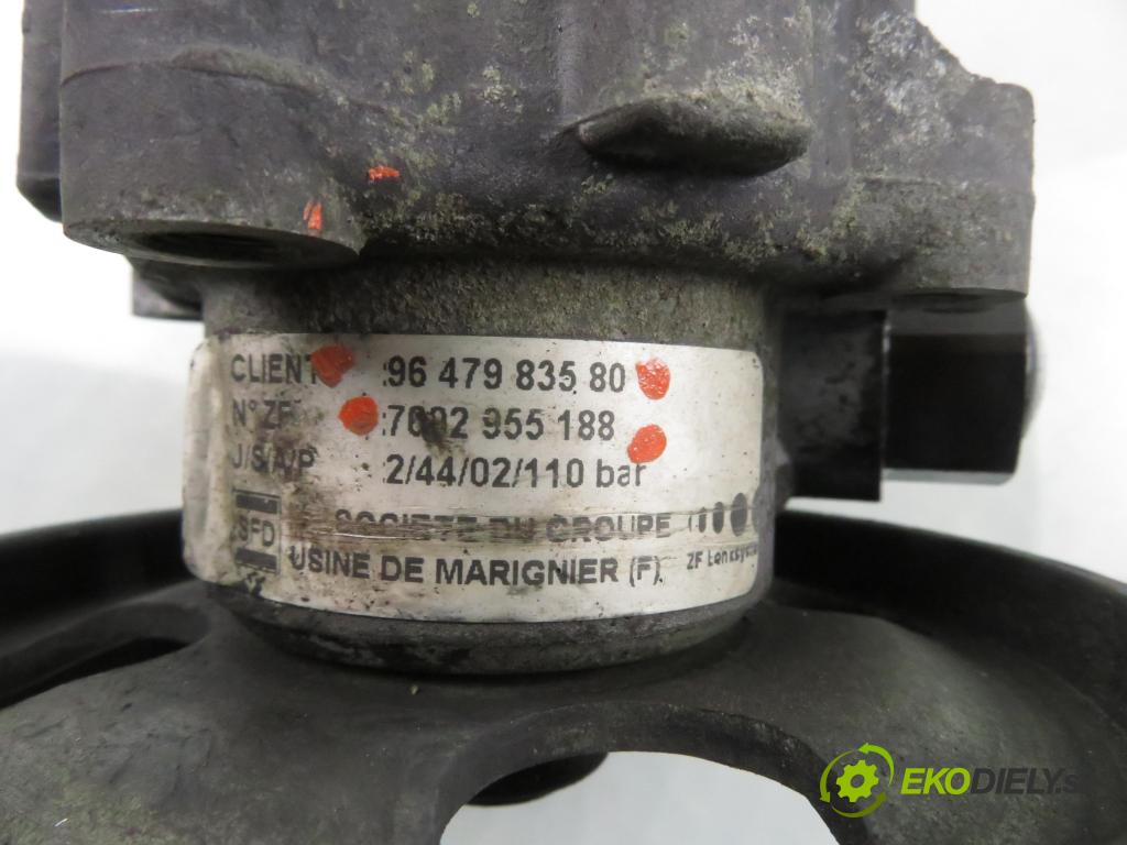 CITROEN C8 (EA_, EB_) MINIVAN 2002 79,00 2.0 HDi - RHM (DW10ATED4) 1997,00 pumpa servočerpadlo 9647983580 (Servočerpadlo)