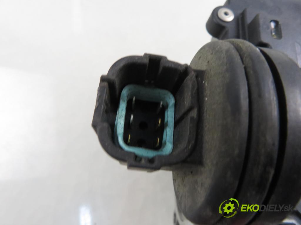 NISSAN MICRA III (K12) HB 2004 59,00 1.2 16V 80 - CG12DE 1240,00 Škrtiaca klapka RME45 (Škrtiaca klapka)