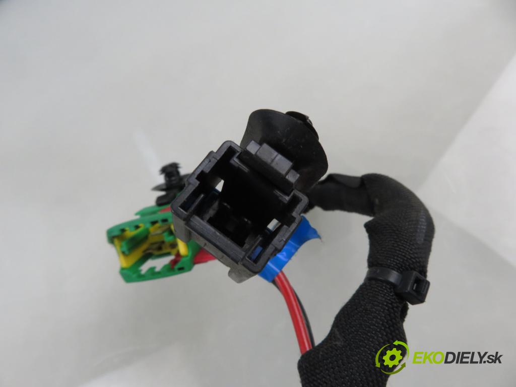 CITROEN C8 (EA_, EB_) MINIVAN 2002 79,00 2.0 HDi - RHM (DW10ATED4) 1997,00 spinačka 36353100 ; 9632897680 (Spínacia skrinka)