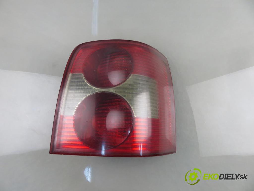 VW PASSAT B5.5 Variant (3B6) KOMBI 2001 96,00 1.9 TDI - AWX 1896,00 světlo pravé zadní 3B9945096AA