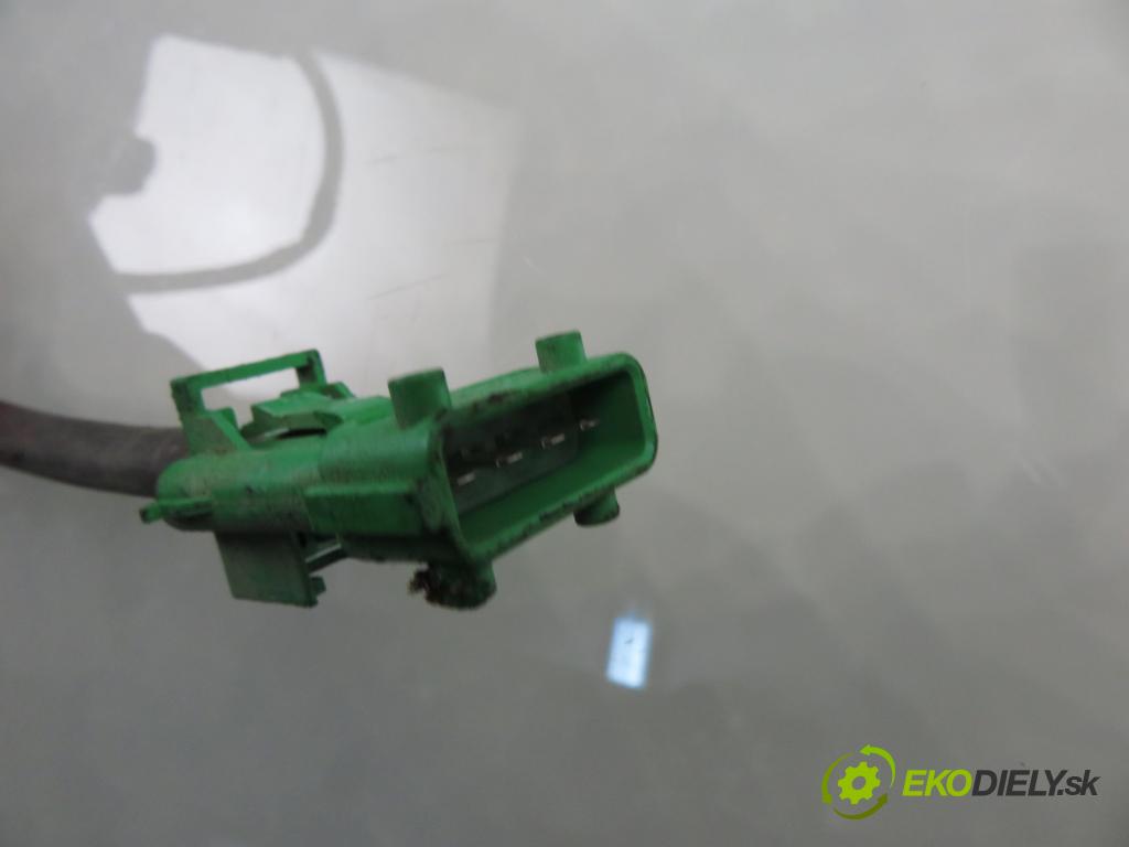 PEUGEOT 206 liftback (2A/C) HB 2003 440,00 1.1 i - HFX (TU1JP) 1124,00 Potrubie VYČERPAT: 9636962310 (Výfukové potrubie)