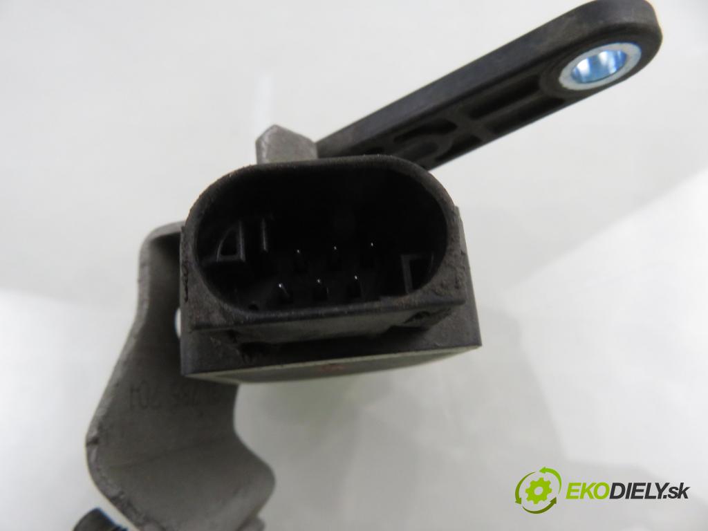 FORD S-MAX (WA6) MINIVAN 2013 118,00 1.6 EcoBoost - JTWA 1596,00 snímač polohy XENON 8G9N3C438AA