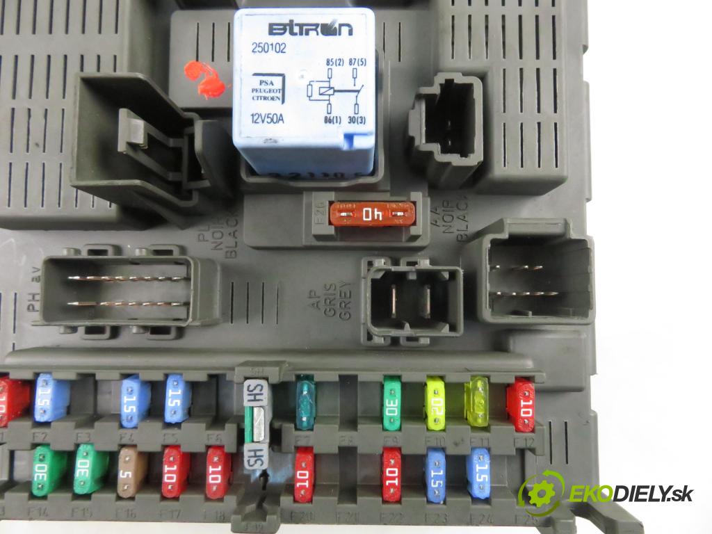 CITROEN C8 (EA_, EB_) MINIVAN 2002 79,00 2.0 HDi - RHM (DW10ATED4) 1997,00 MODUL BSI 1400310480