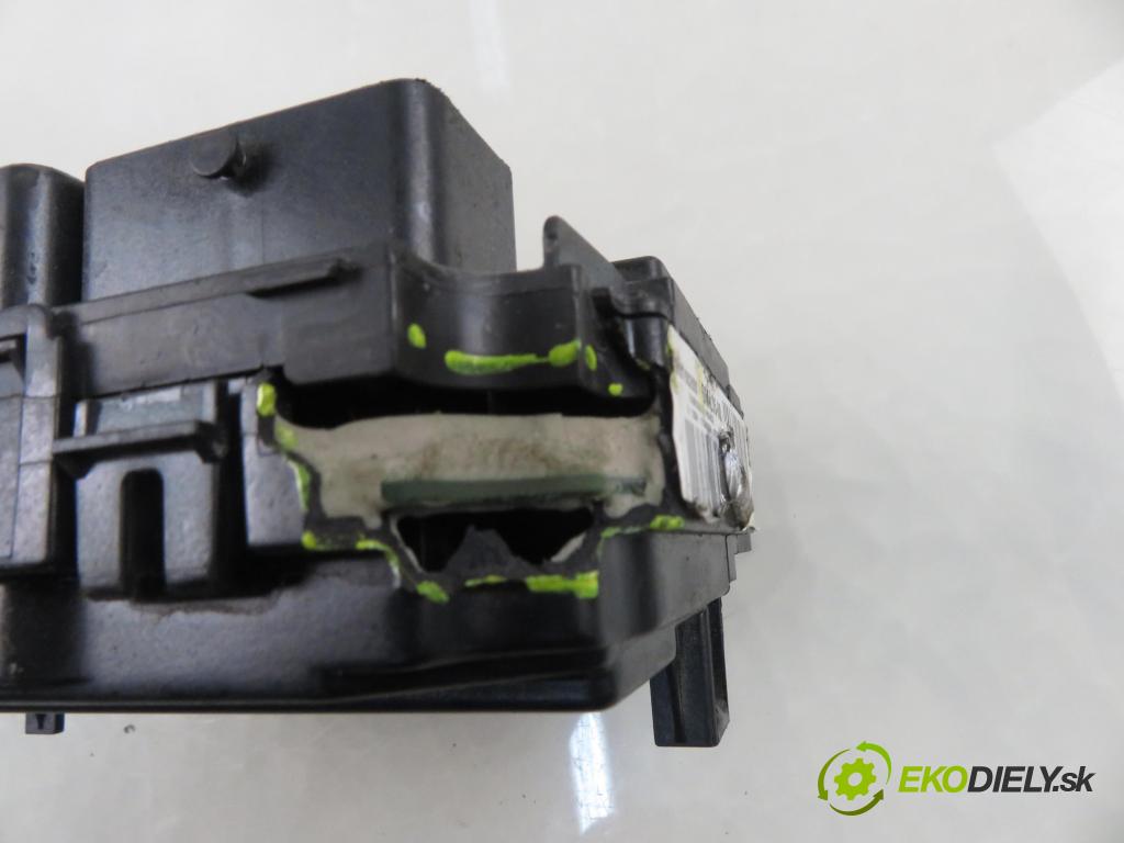 PEUGEOT PARTNER Skrzynia FURGON 2011 55,00 1.6 HDi - 9HT (DV6BTED4) 1560,00 MODUL BSM 9661682880 ; S118983005Q