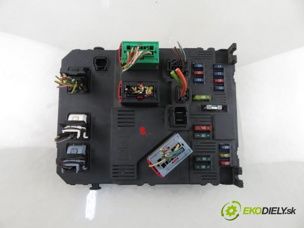 PEUGEOT 206 liftback (2A/C) HB 2003 440,00 1.1 i - HFX (TU1JP) 1124,00 MODUL BSI S116085220B ; 9650584680