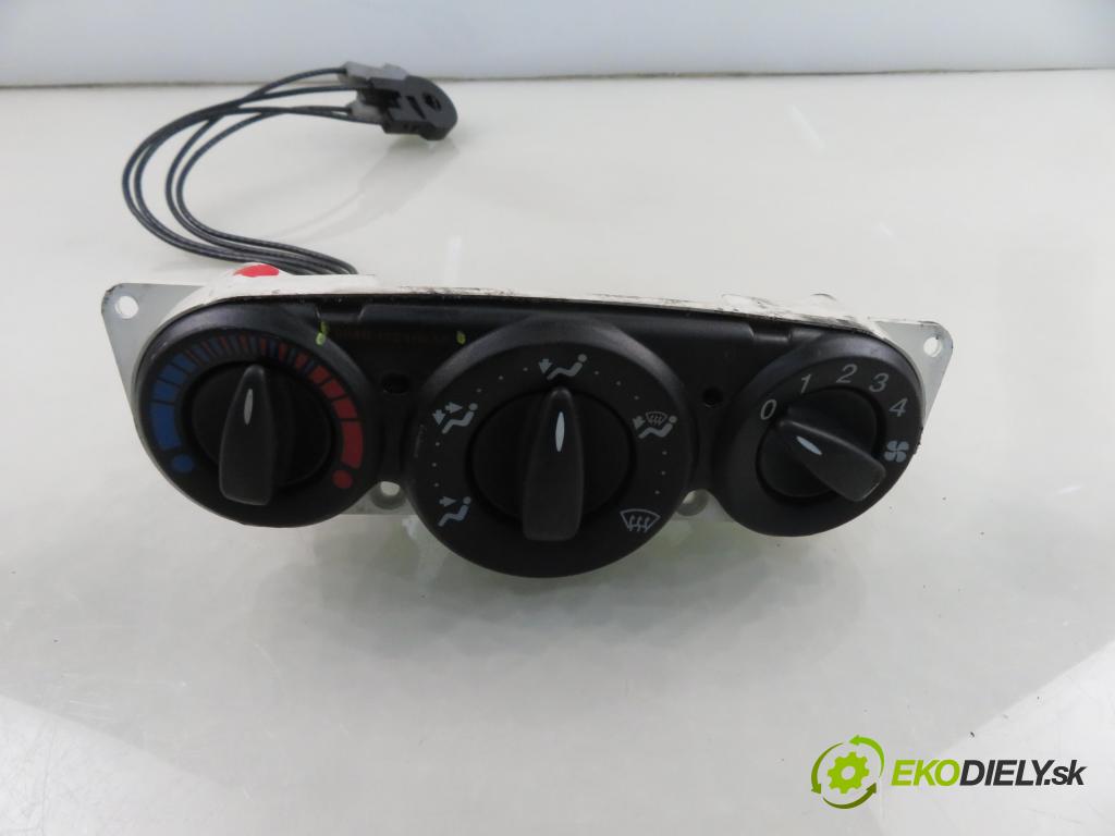 FORD FOCUS II (DA_, HCP) HB 2005 80,00 1.6 TDCi 109 - G8DA 1560,00 Panel topení KLIMATIZACE: 98AB18C419AF