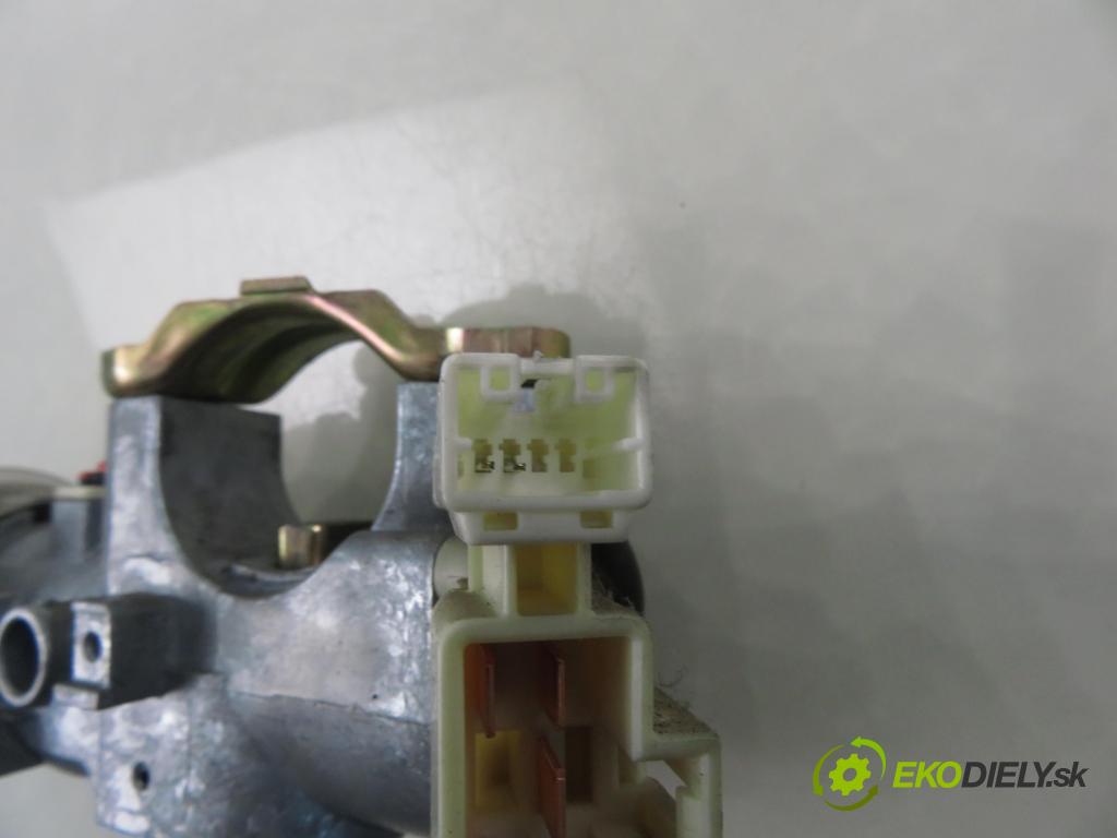 SUBARU LEGACY IV Kombi (BP) KOMBI 2004 101,00 2.0 AWD (BP5) - EJ202 1994,00 spinačka 88215AG000 (Spínacia skrinka)