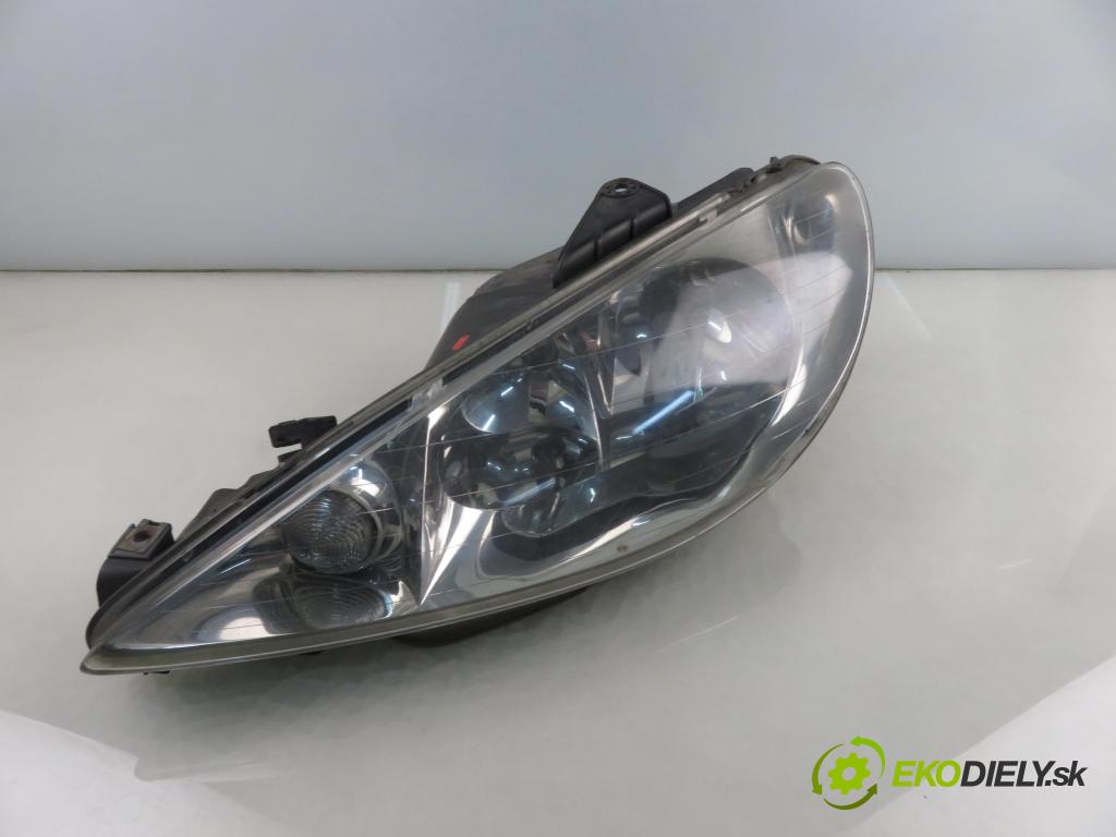 PEUGEOT 206 liftback (2A/C) HB 2003 440,00 1.1 i - HFX (TU1JP) 1124,00 světlo LP 9628666880