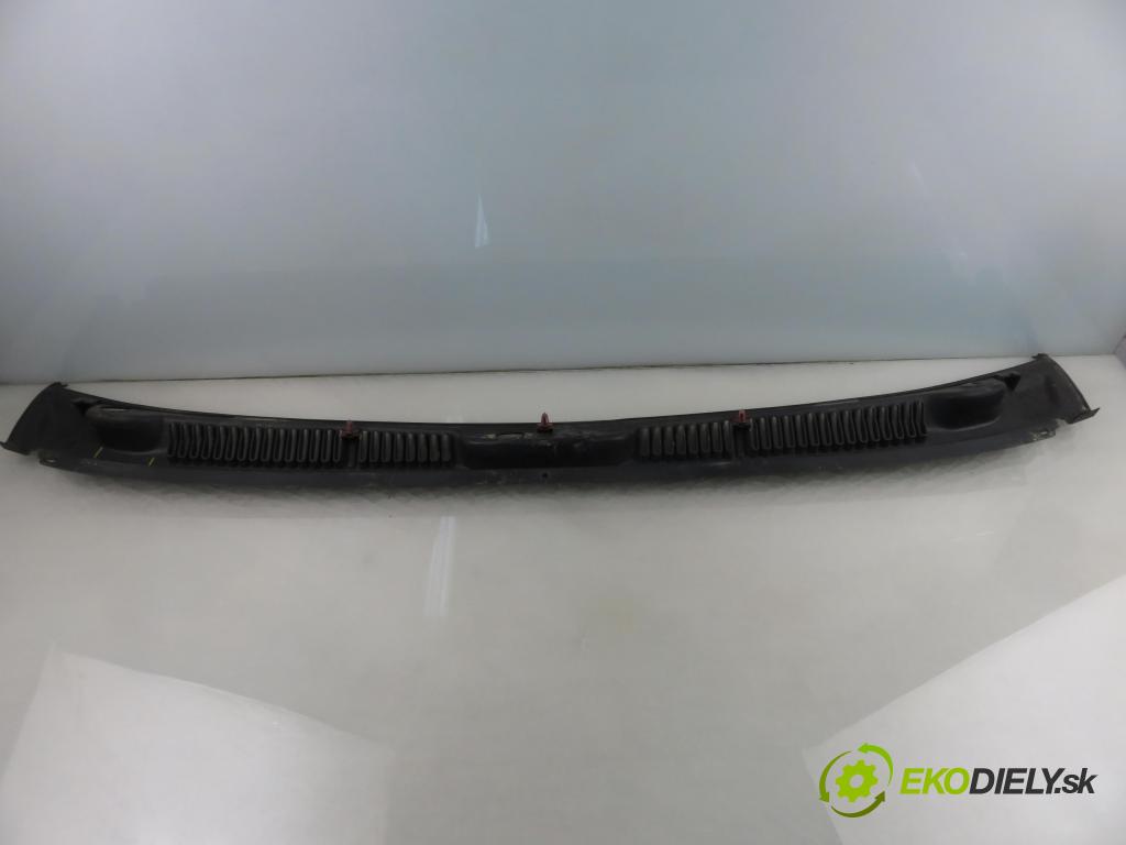 SUZUKI JIMNY (FJ) SUV 1999 59,00 1.3 16V 4WD (SN413) - G13BB 1298,00 Torpédo, plast pod čelné okno 7731181A10 ; 7731181A00 (Torpédo (plast pod čelným sklom))