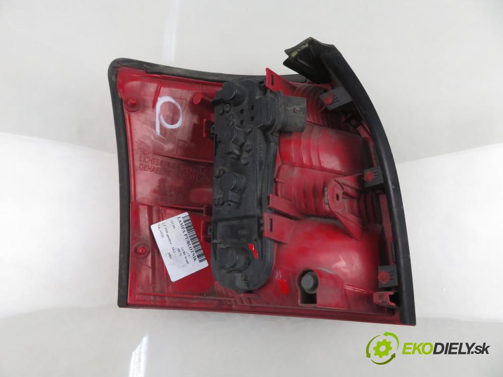 AUDI A4 Avant (8E5, B6) KOMBI 2003 132,00 2.5 TDI quattro - AKE 2496,00 světlo pravé zadní 8E9945096