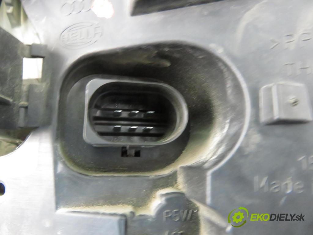 AUDI A4 (8E2, B6) SEDAN 2004 96,00 1.9 TDI PD 130 1896,00 světlo levé zadní 8E0945095