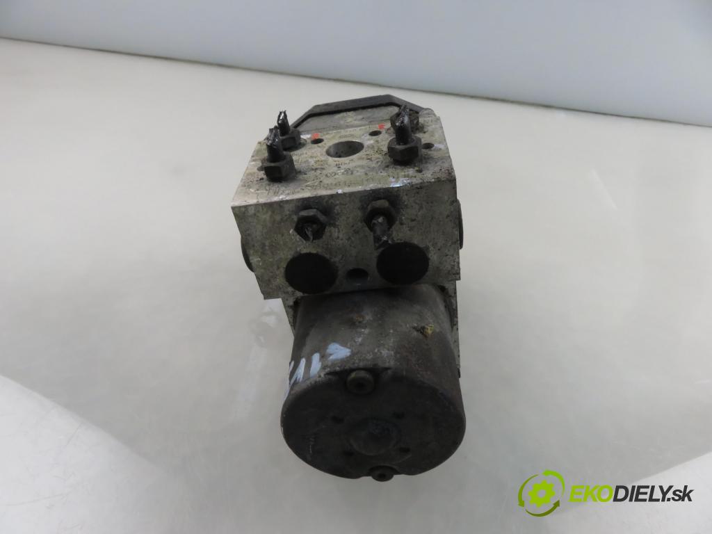 VW PASSAT B5.5 Variant (3B6) KOMBI 2001 96,00 1.9 TDI - AWX 1896,00 Pumpa ABS 0273004573 ; 0265220621 (Pumpa ABS)