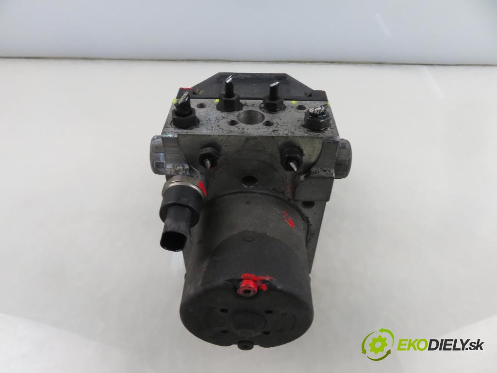 AUDI A4 (8E2, B6) SEDAN 2004 96,00 1.9 TDI PD 130 1896,00 Pumpa ABS 0265950011 ; 8E0614517 ; 0265225048 (Pumpa ABS)