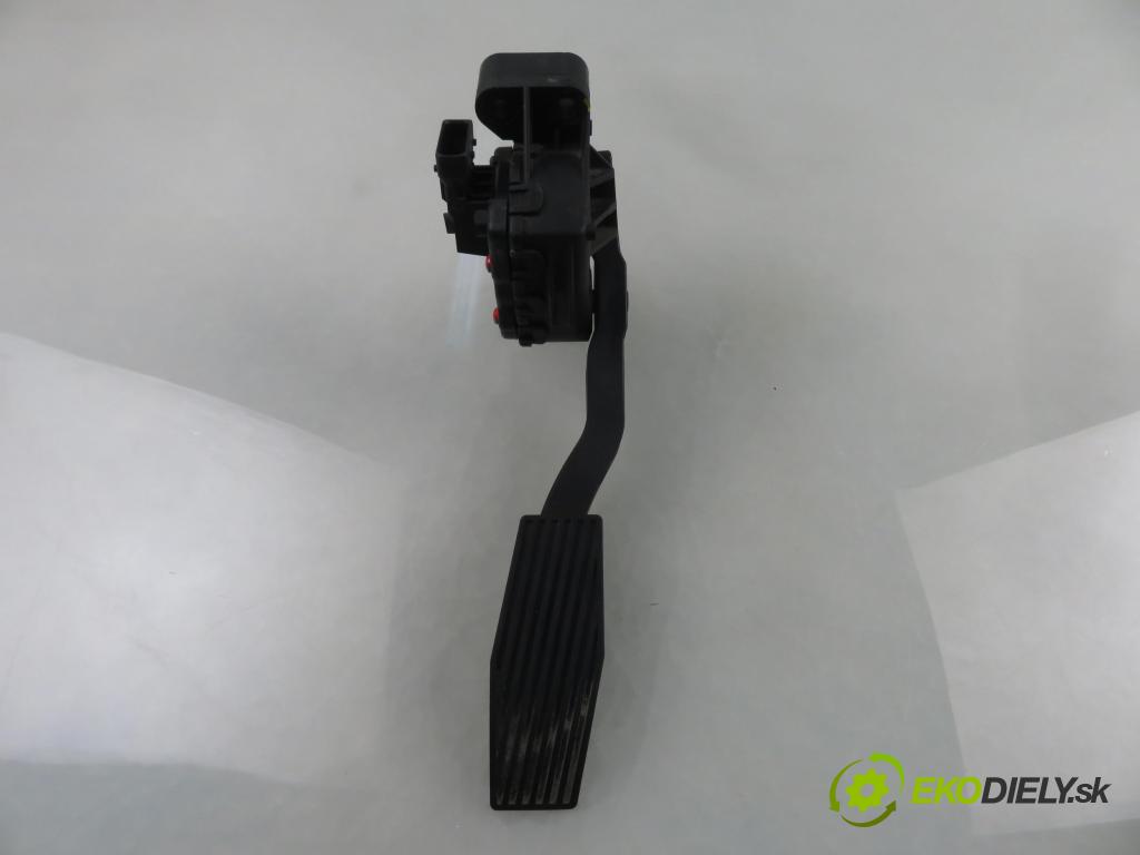 OPEL ASTRA H (A04) HB 2007 74,00 1.7 CDTI 100 - Z 17 DTH 1686,00 Potenciometer plynu 9157998BK ; 6PV00811200 (Potenciometer plynového pedálu)