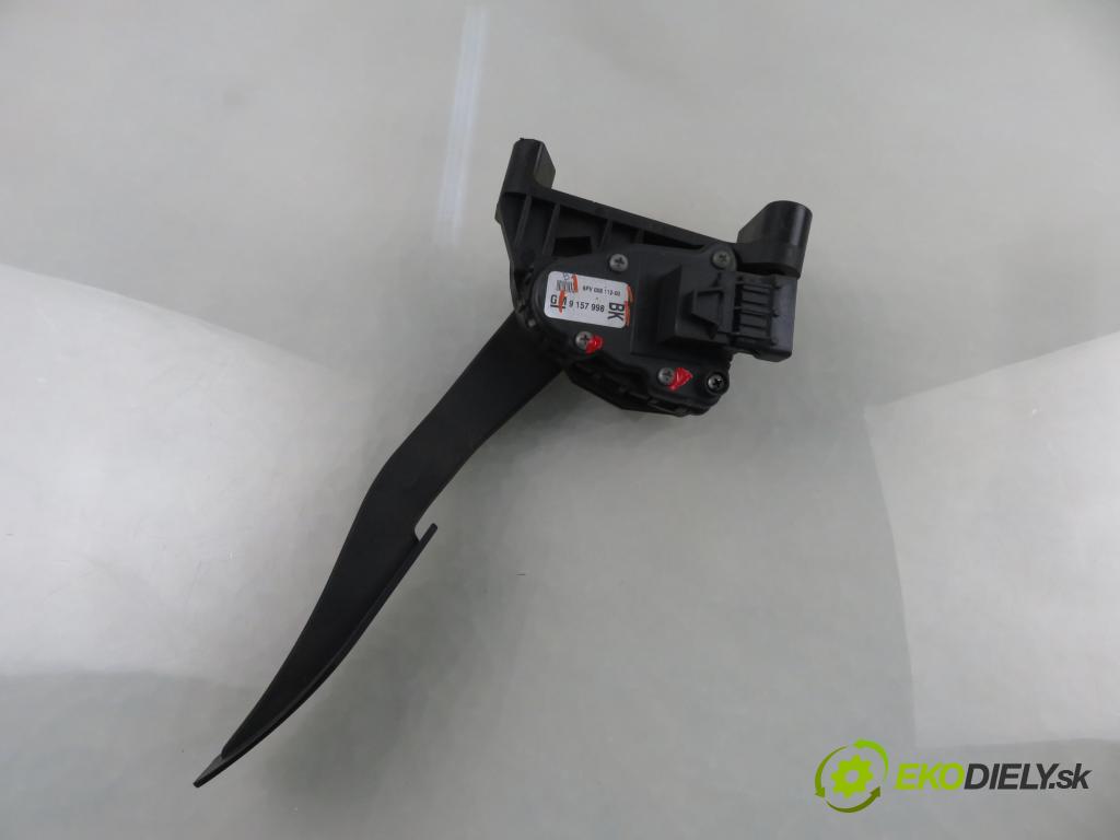 OPEL ASTRA H (A04) HB 2007 74,00 1.7 CDTI 100 - Z 17 DTH 1686,00 Potenciometer plynu 9157998BK ; 6PV00811200 (Potenciometer plynového pedálu)