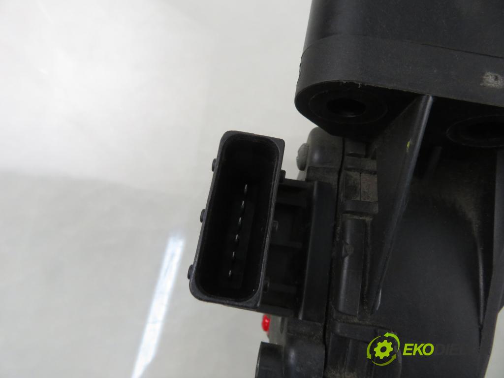 OPEL ASTRA H (A04) HB 2007 74,00 1.7 CDTI 100 - Z 17 DTH 1686,00 Potenciometer plynu 9157998BK ; 6PV00811200 (Potenciometer plynového pedálu)