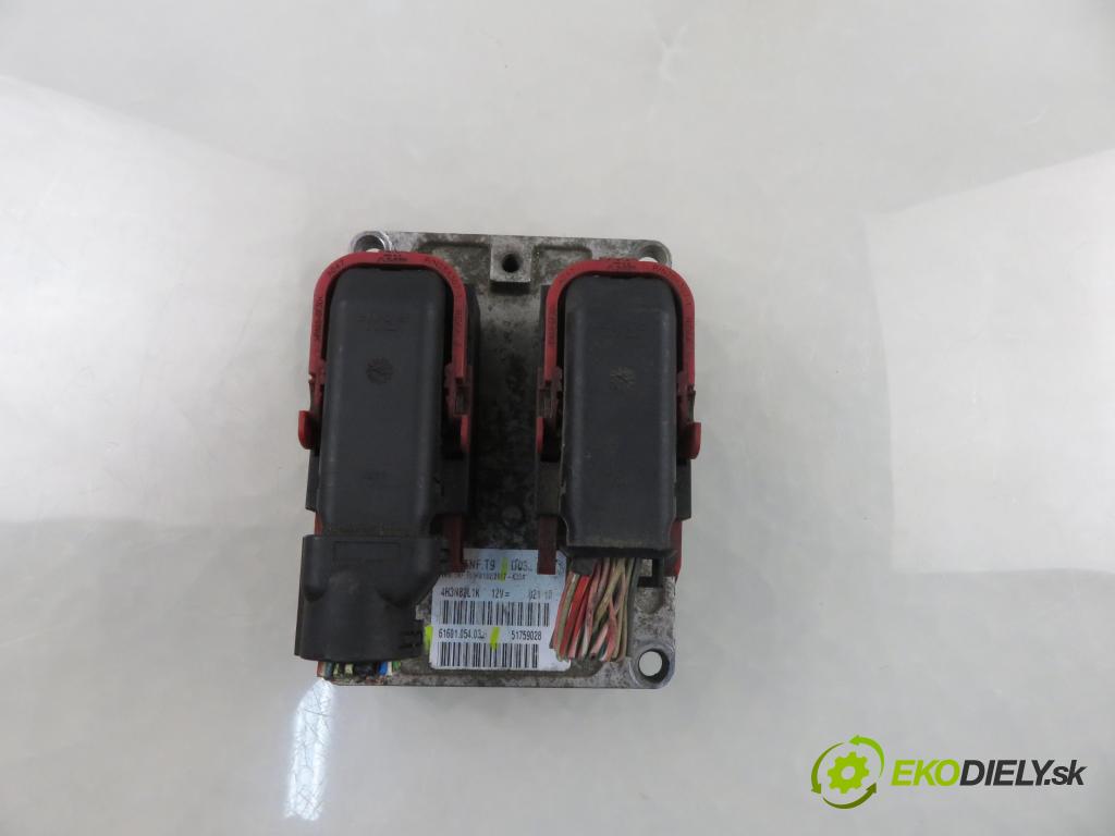FIAT STILO (192_) HB 2005 76,00 1.6 16V 103 - 182 B6.000 1596,00 řídící jednotka motora 51759028 ; IAW5NFT9 ; 6160105403