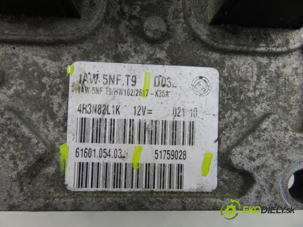 FIAT STILO (192_) HB 2005 76,00 1.6 16V 103 - 182 B6.000 1596,00 řídící jednotka motora 51759028 ; IAW5NFT9 ; 6160105403