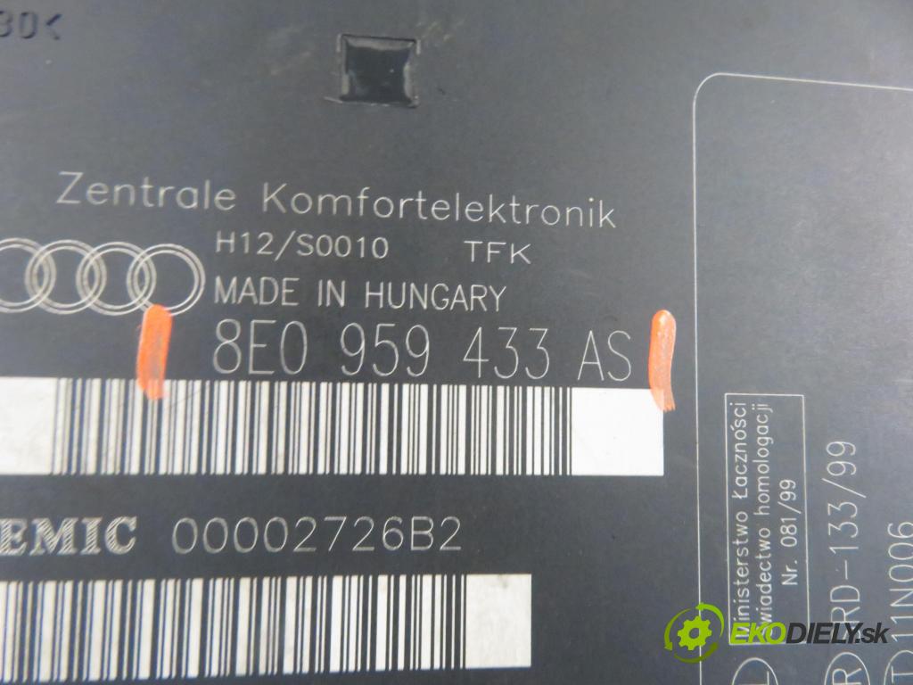 AUDI A4 Avant (8E5, B6) KOMBI 2003 132,00 2.5 TDI quattro - AKE 2496,00 MODUL komfortu 8E0959433AS