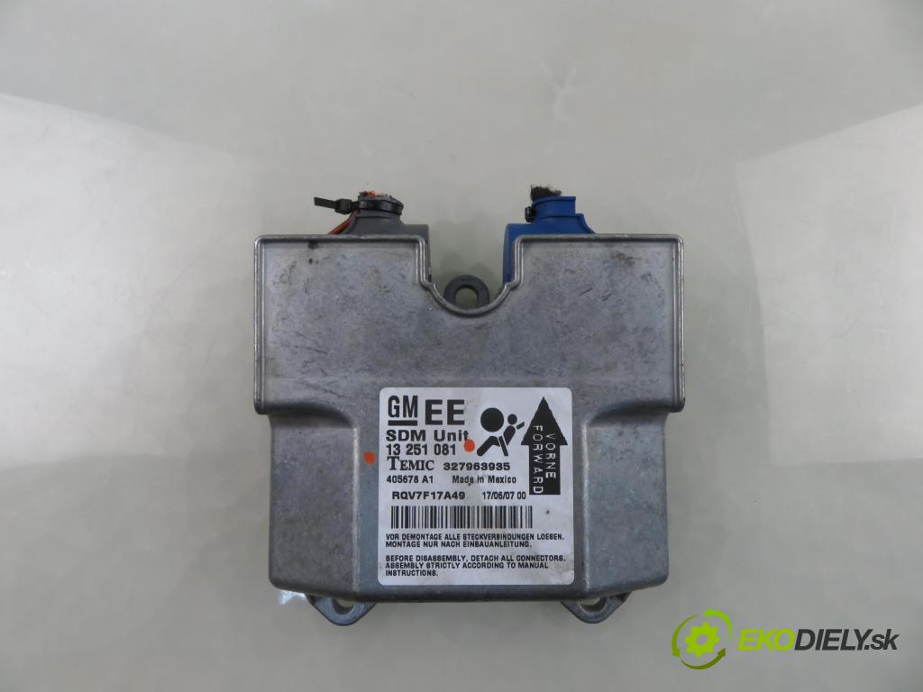 OPEL ASTRA H (A04) HB 2007 74,00 1.7 CDTI 100 - Z 17 DTH 1686,00 MODUL air BAG 13251081