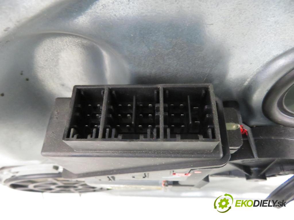 VW POLO (9N_) HB 2002 47,00 1.2 12V 64 - AZQ 1198,00 mechanismus oken PPE 6Q2959801A ; 6Q4837756