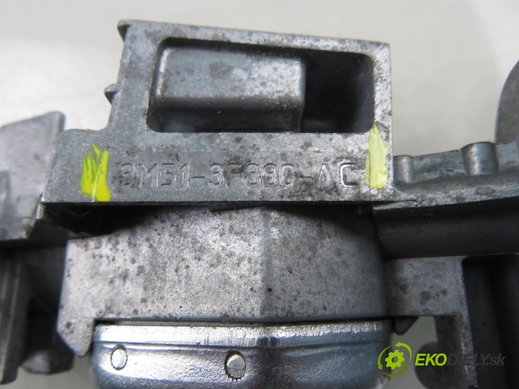 LAND ROVER RANGE ROVER SPORT (L320) SUV 2007 140,00 2.7 TDV6 4x4 190 - 276DT (PSA) 2720,00 spinačka 3M513F880AC (Spínacia skrinka)