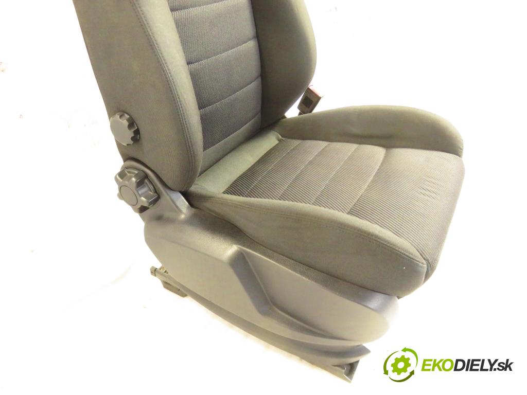 FORD S-MAX (WA6) MINIVAN 2013 118,00 1.6 EcoBoost - JTWA 1596,00 sedadlo CESTUJÍCÍ/PP