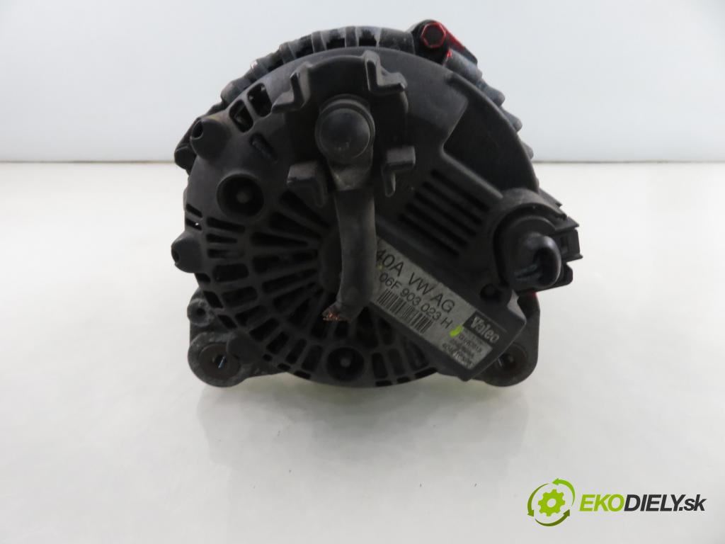 AUDI A4 (8E2, B6) SEDAN 2004 96,00 1.9 TDI PD 130 1896,00 Alternátor 06F903023H (Alternátor)