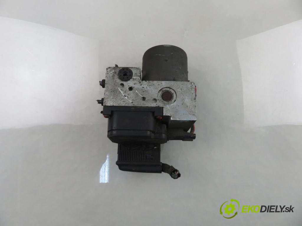 AUDI A6 Avant (4B5, C5) KOMBI 2000 132,00 2.5 TDI V6 180 quattro - AKE 2496,00 Pumpa ABS 8E0614111T ; 0265202401 (Pumpa ABS)